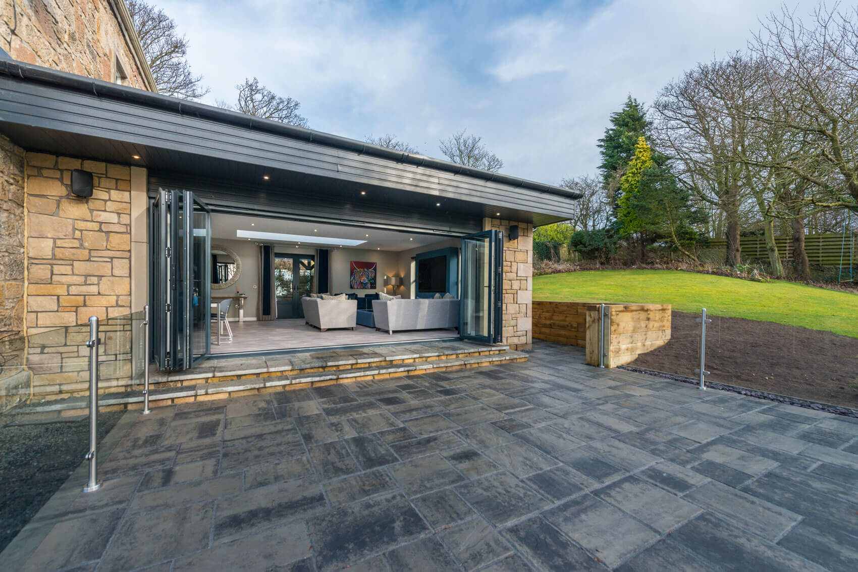 Fold Door North Queensferry