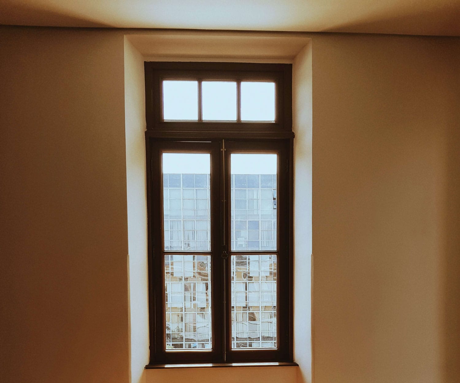 Explore The Beauty Of Timber Windows In Livingston